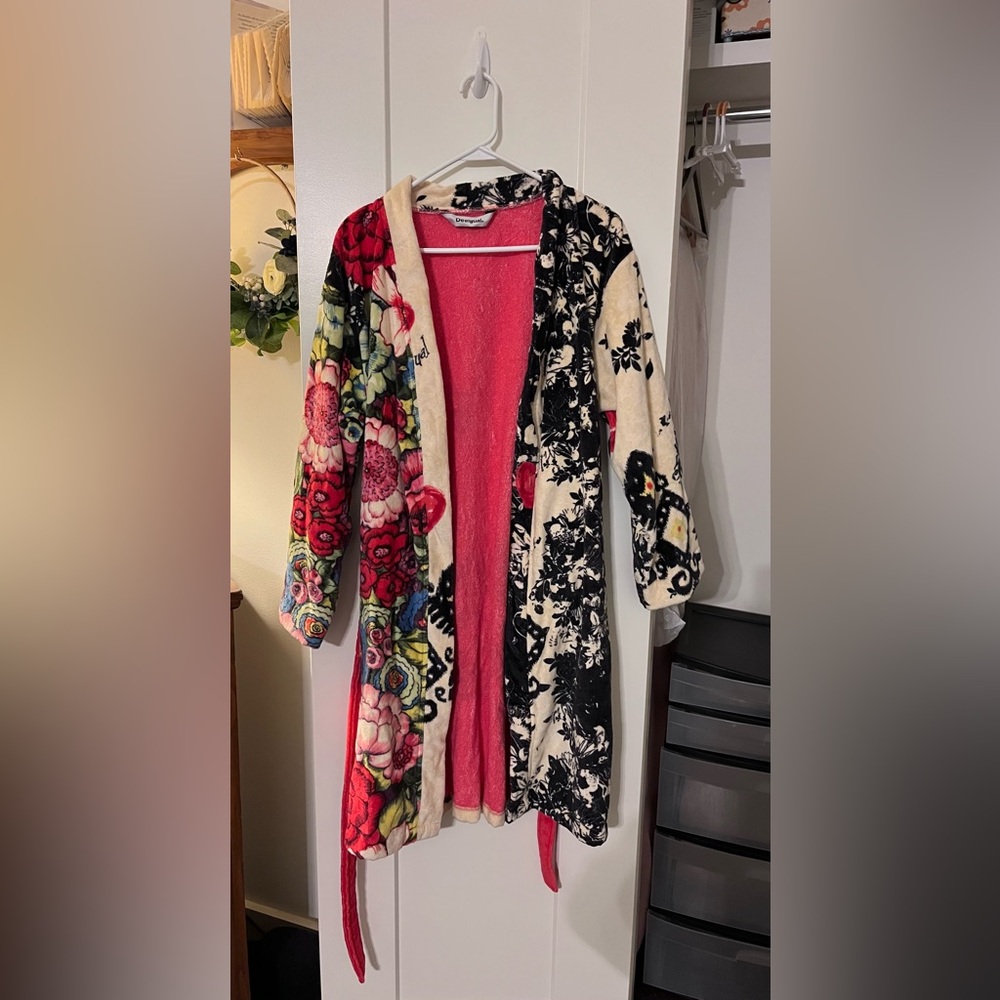Desigual Women’s Bathrobe